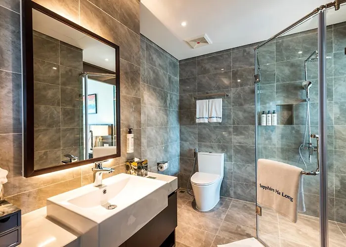 Khách sạn Western Premier Sapphire 5*