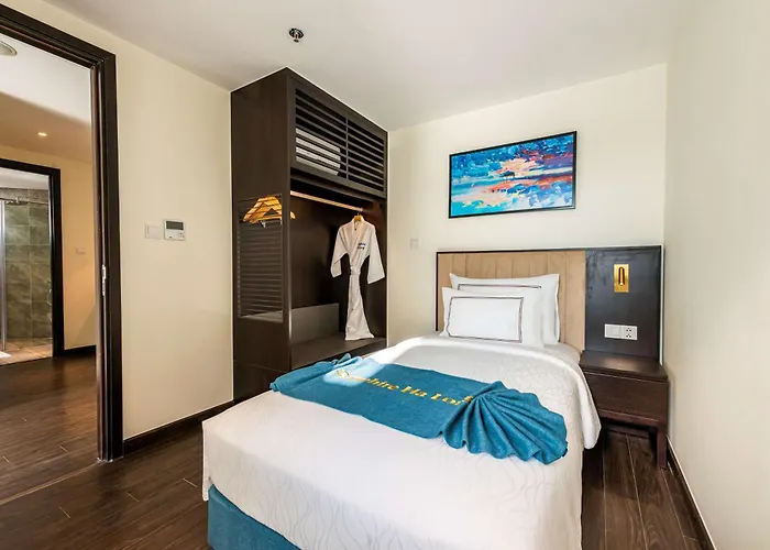 Western Premier Sapphire 5* Hạ Long