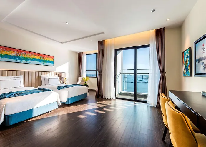 Western Premier Sapphire Khách sạn 5*